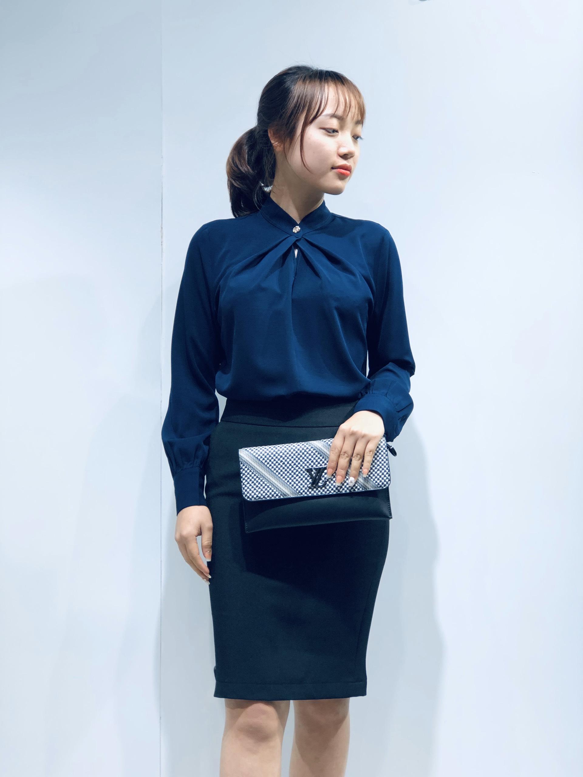Áo sơ mi nữ ,chất liệu lụa cao cấp