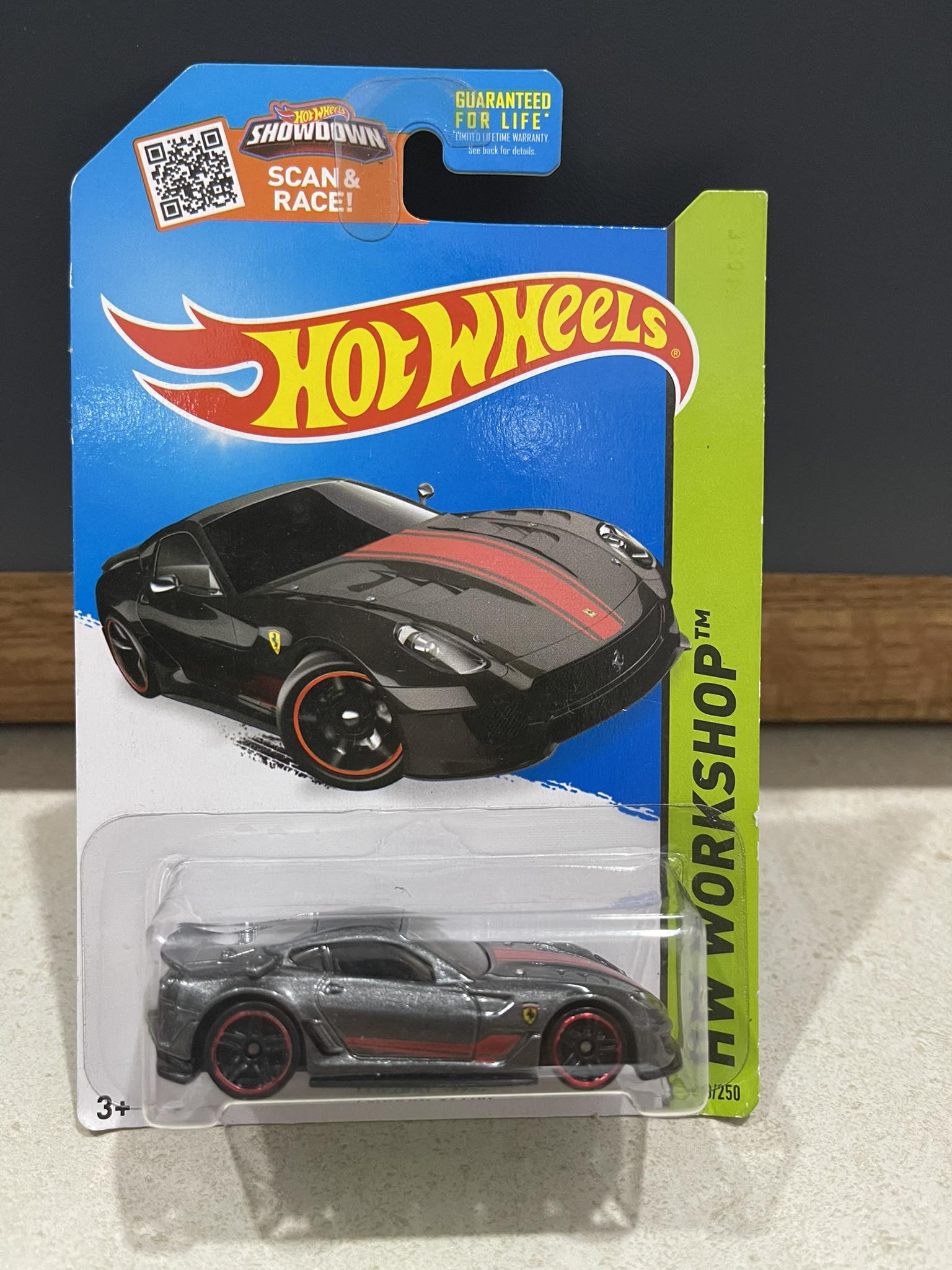 Xe mô hình đồ chơi cơ bản hotwheels 1:64 - ferrari 599xx