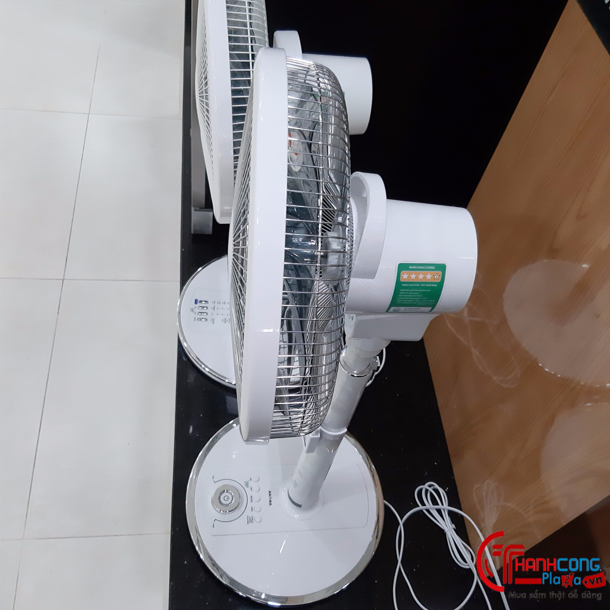 Quạt đứng cao cấp Kadeka KLV–30DC