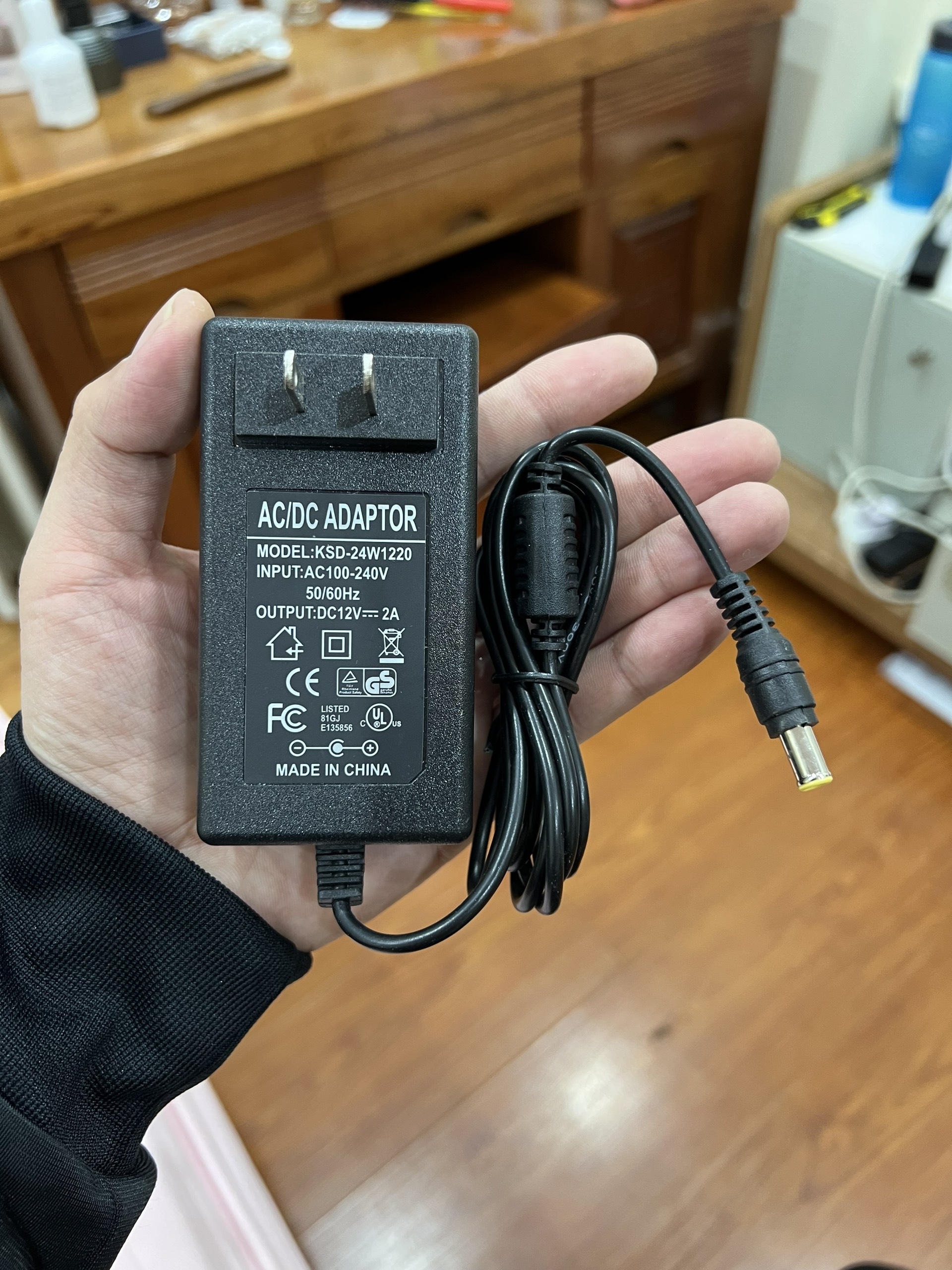 Cục nguồn màn hình LG 12V 2A
