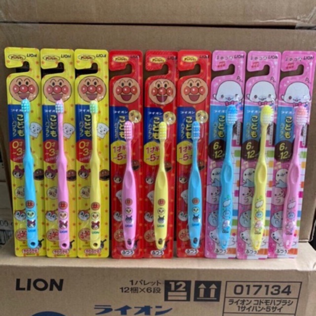 Bàn chải đánh răng Lion Nhật Bản cho bé 18m+