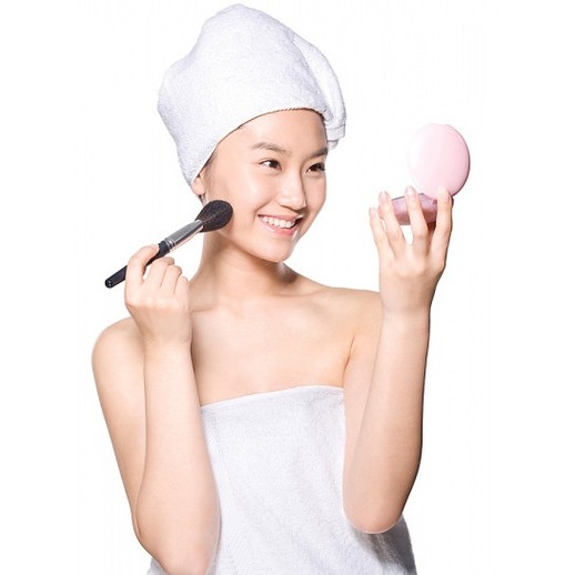 Phấn nền dưỡng trắng siêu mịn - essance white spf45+++