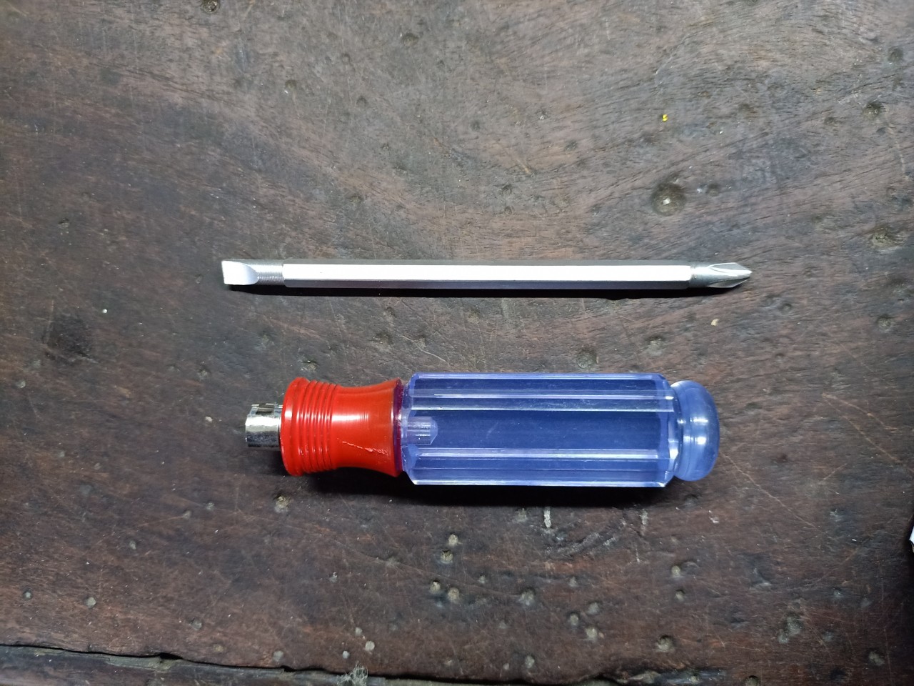 Tua vít 2 đầu cán trong 6ly x 100mm