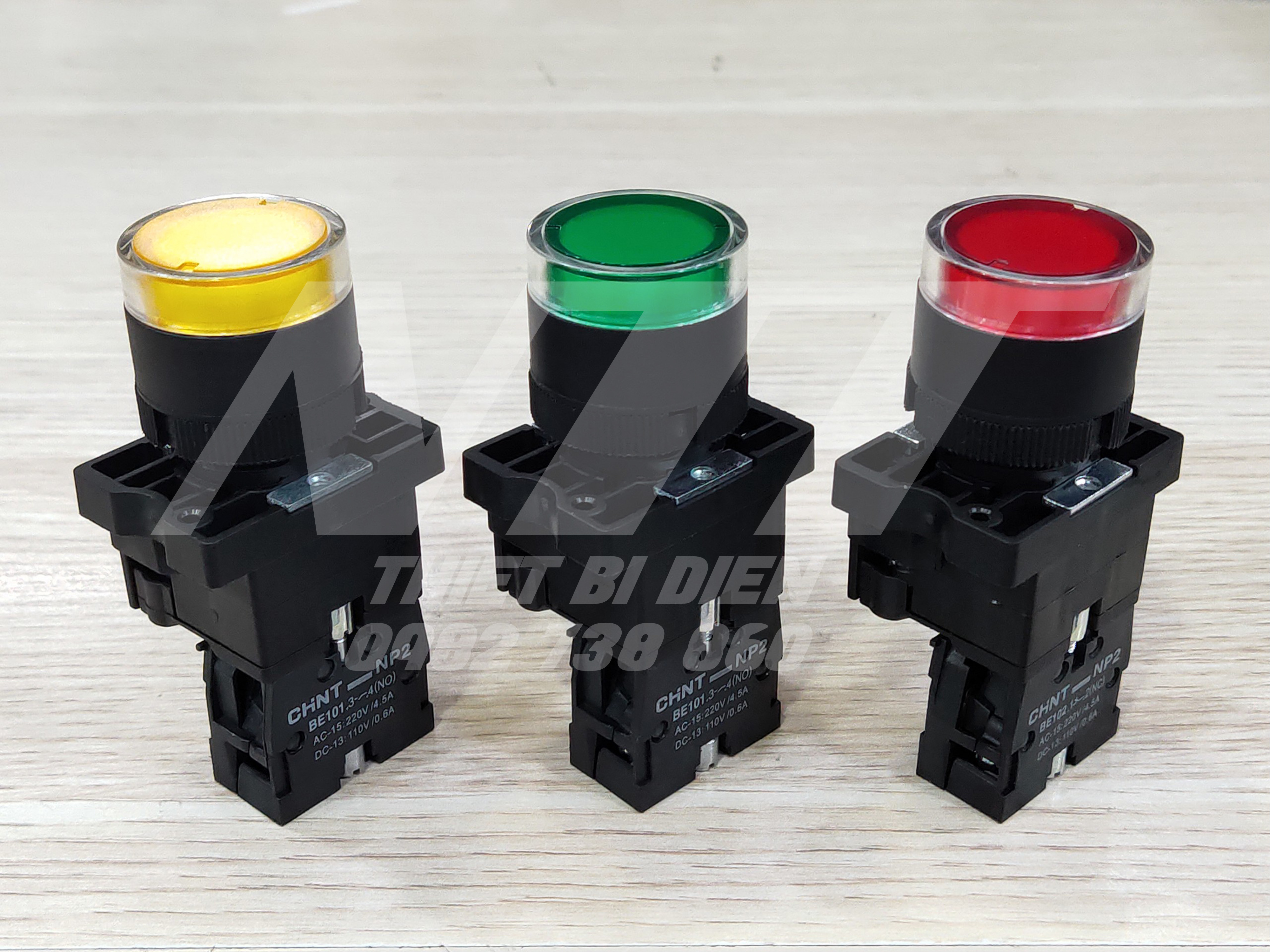Nút nhấn có đèn phi 22 NP2-EW Chint