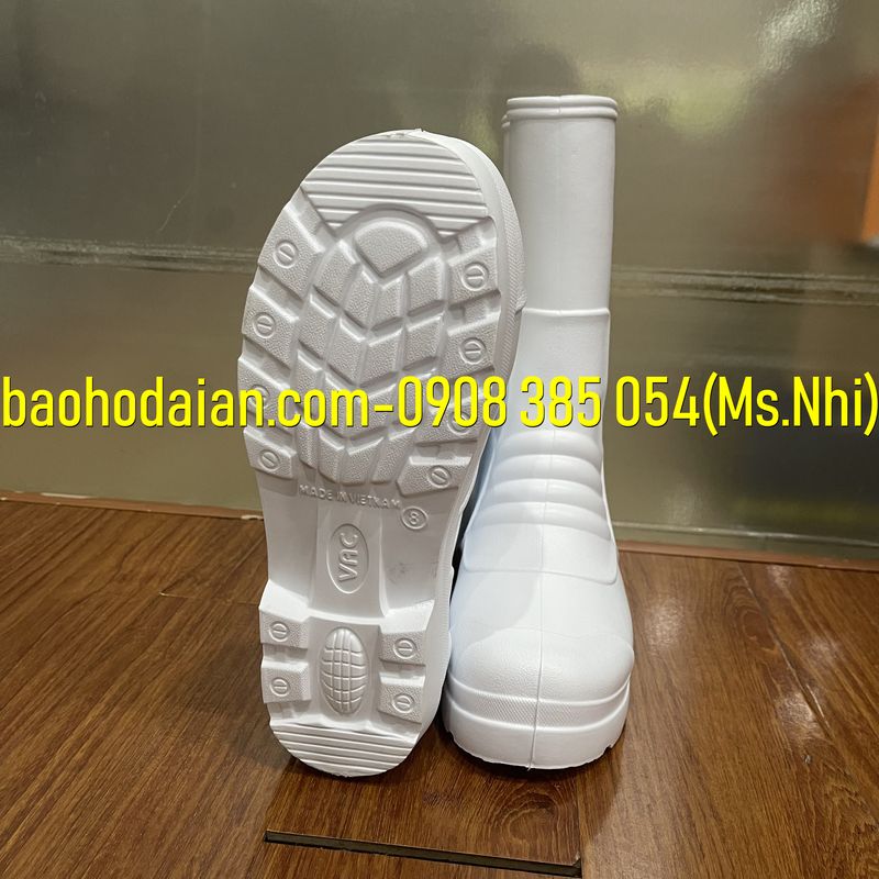 Ủng xốp màu trắng nhựa EVA siêu nhẹ E014