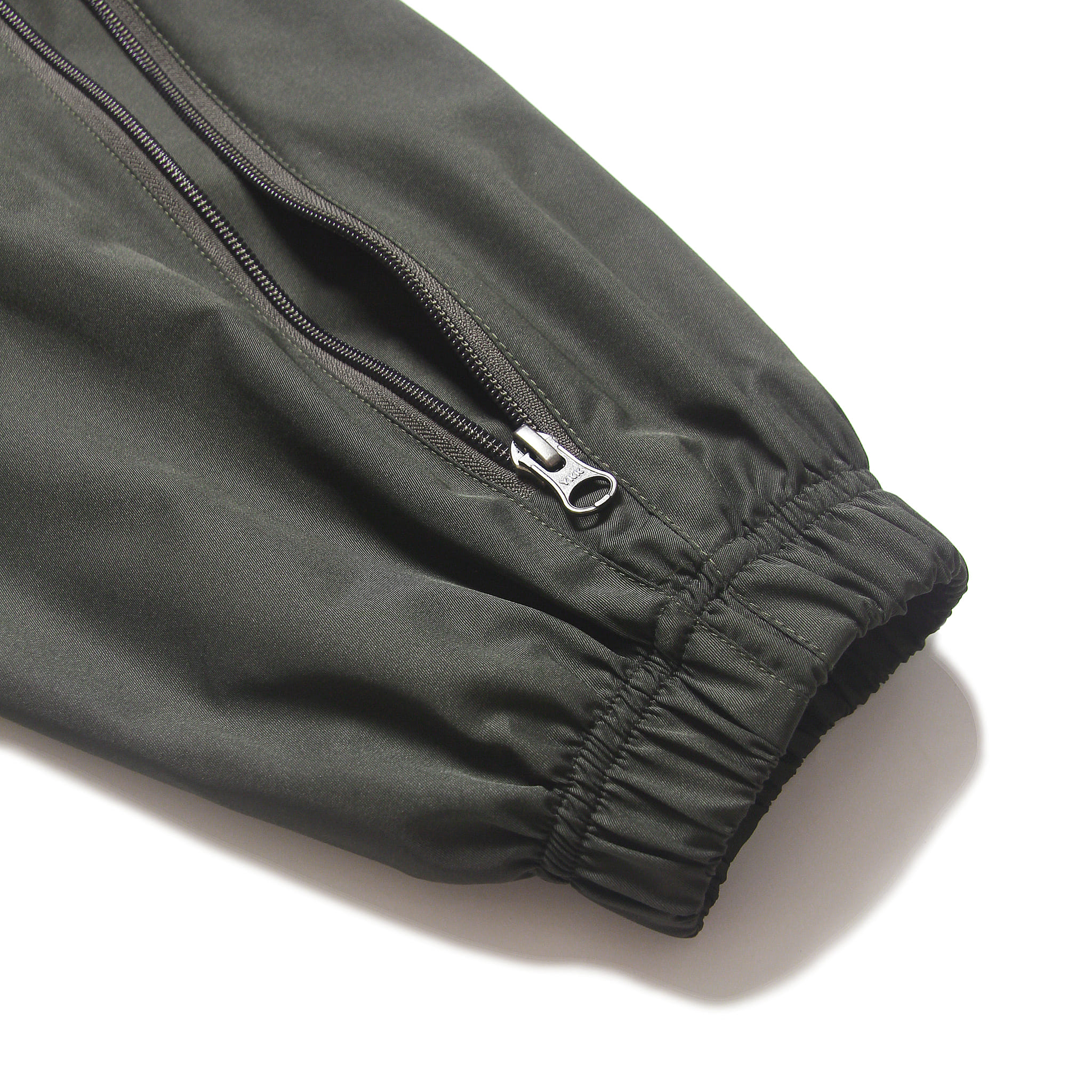 Áo khoác KIMOCHEESE BOXY WINDBREAKER JACKET / Olive