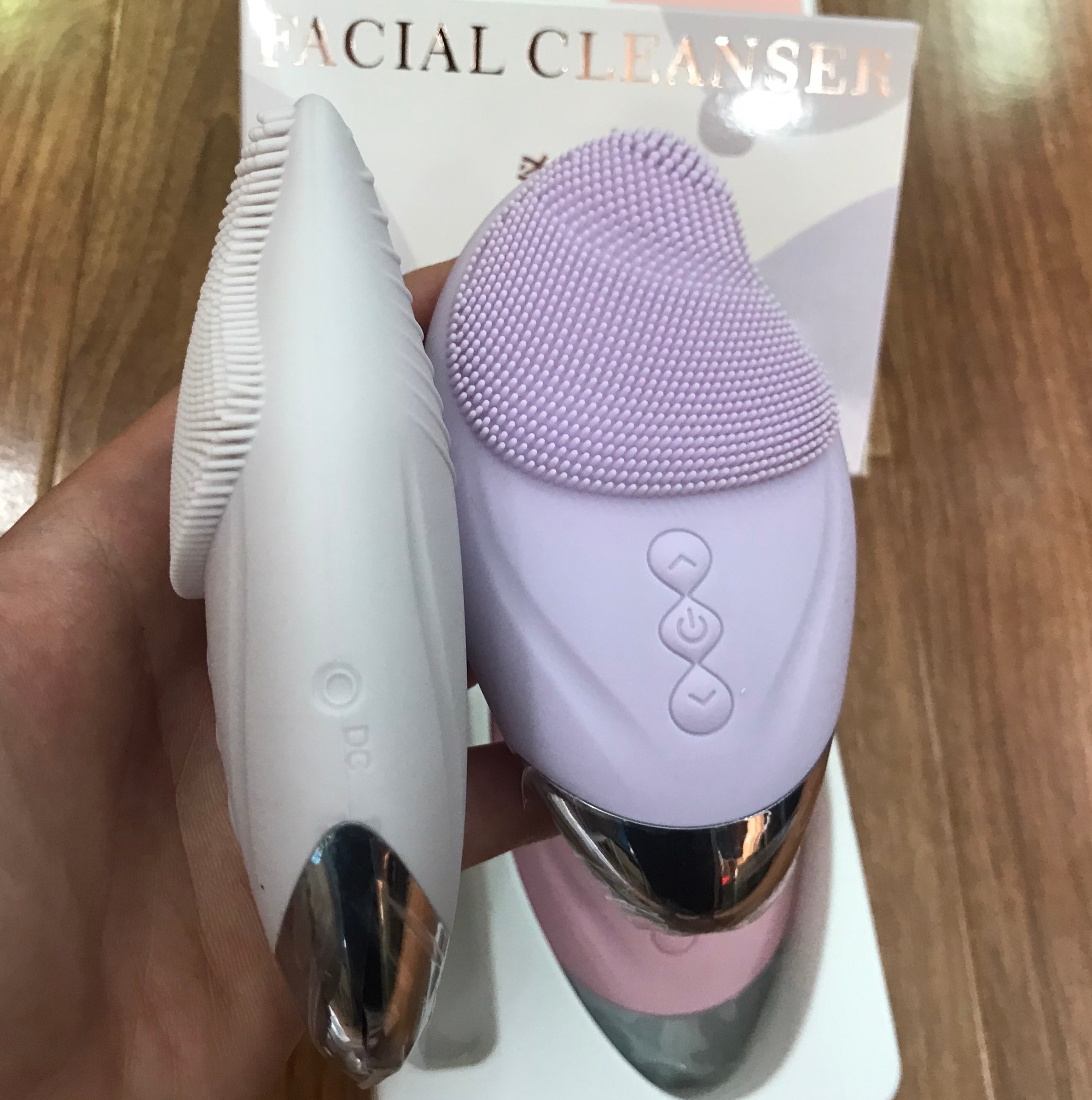 Máy rửa mặt sóng âm chăm sóc da, massage, nâng cơ mặt