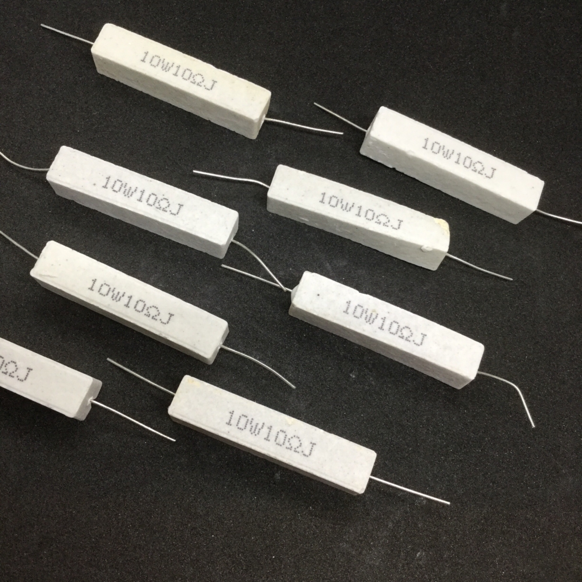 Trở sứ 10 om /10 W giá cho 10 chiếc