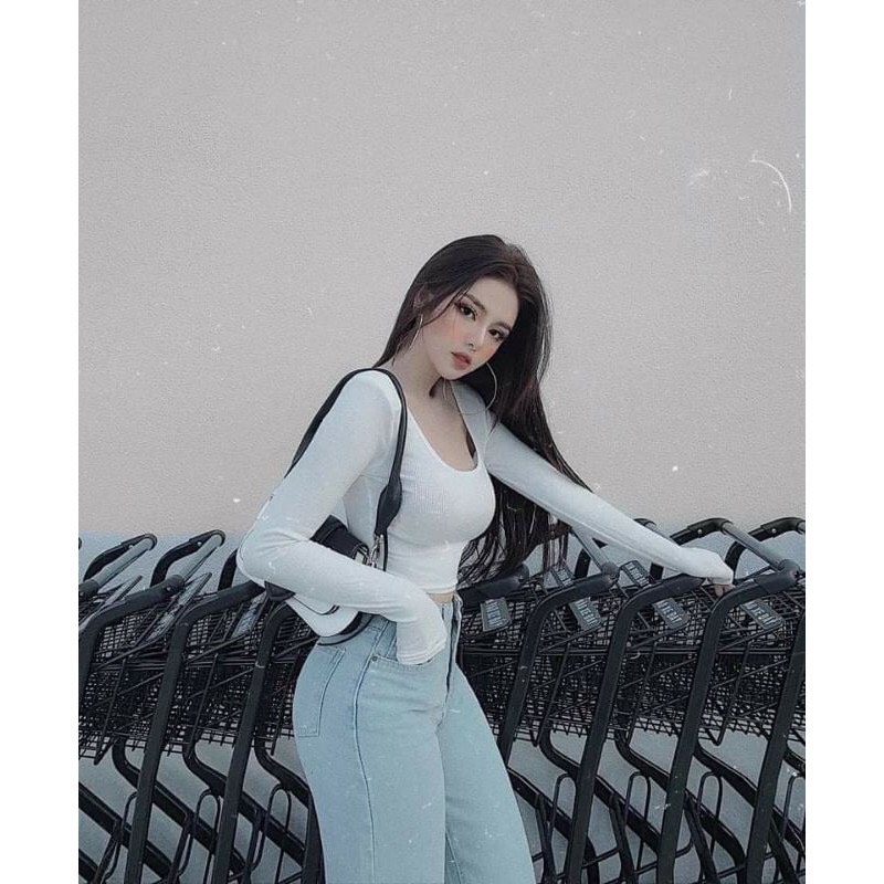 Áo thun nữ dài tay cổ vuông dáng croptop cá tính