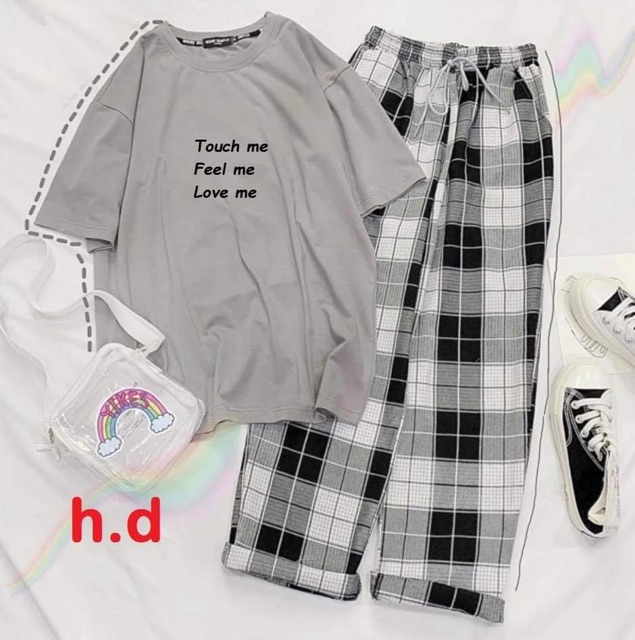 SÉT ÁO TOUCH ME + QUẦN KẺ KARO CỰC ĐẸP