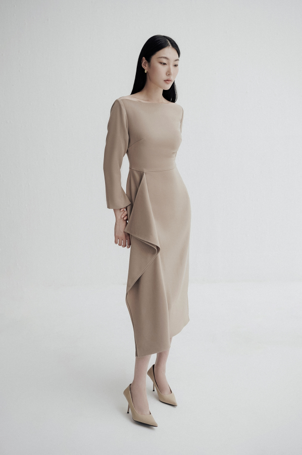 MARE - VÁY DÀI CỔ THUYỀN - HANNA DRESS
