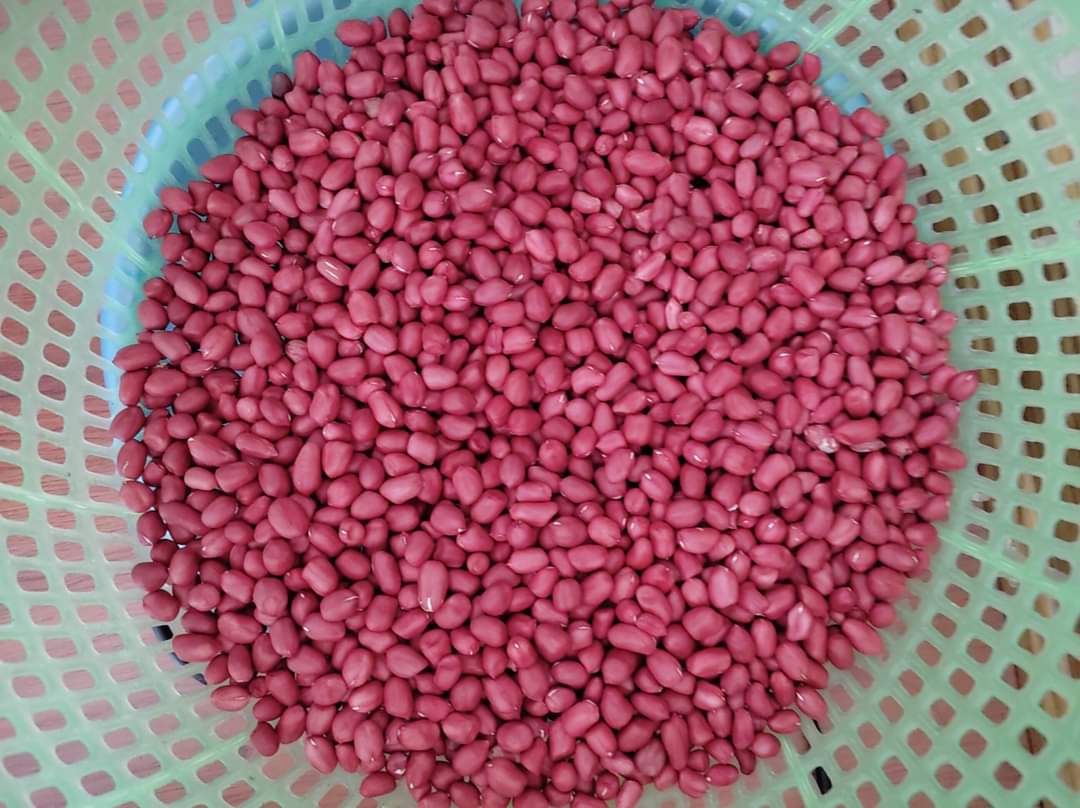 Lạc đỏ (Đậu phộng) bóc tay Giao Thuỷ