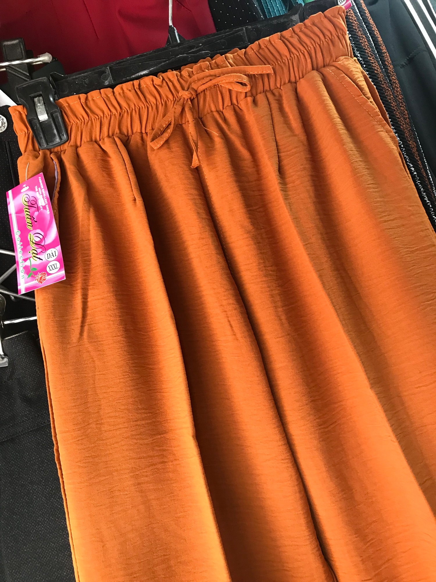 [HCM]Quần lửng Đũi ống rộng(size 40-65kg)