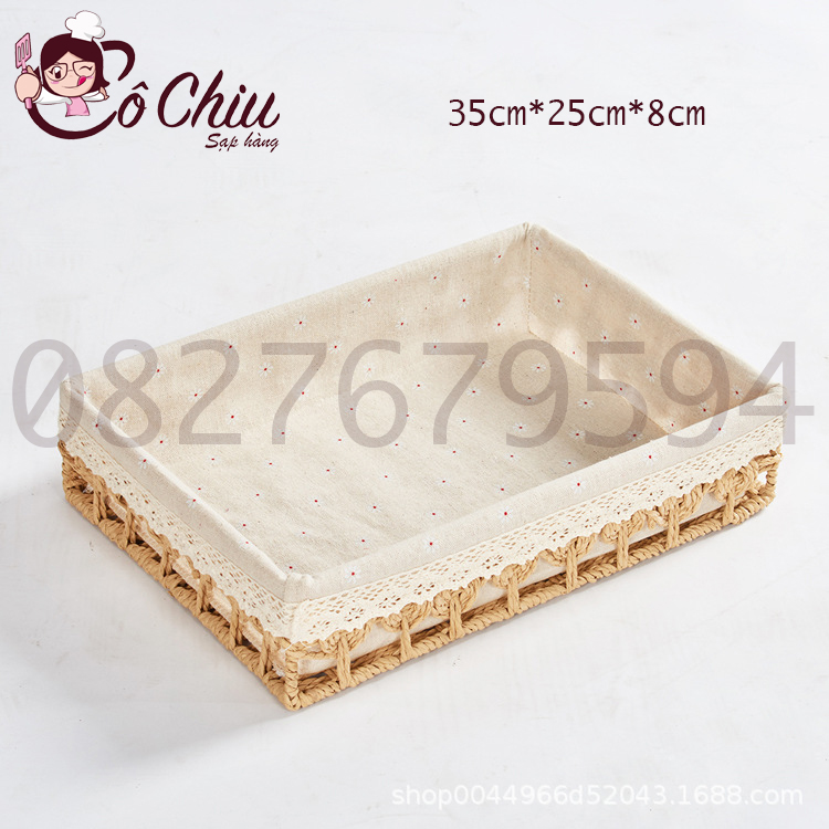 Fabric-lined rattan basket with vintage STRAP for storage, picnic basket, beautiful decor on the table (Cloth-lined sedge basket)