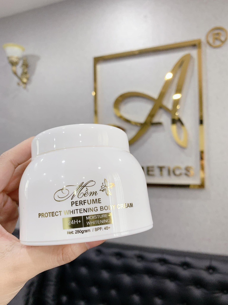 Kem body mềm nước hoa 250gr Phương Anh