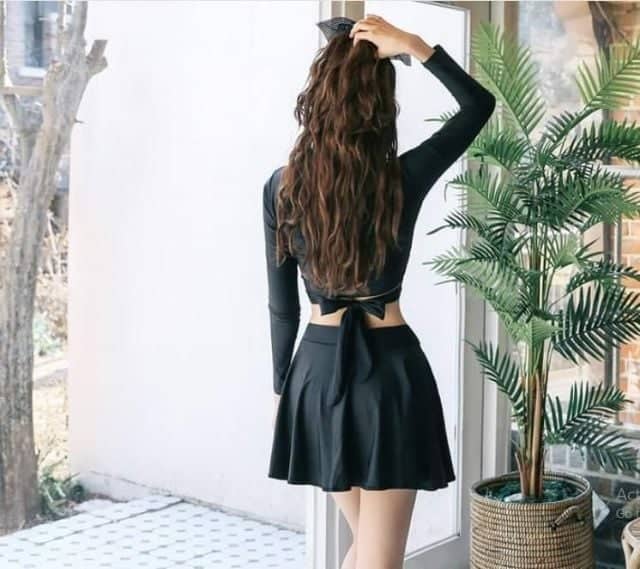 Đồ bơi tay dài nữ, đen 2 mảnh phối váy dây cột
