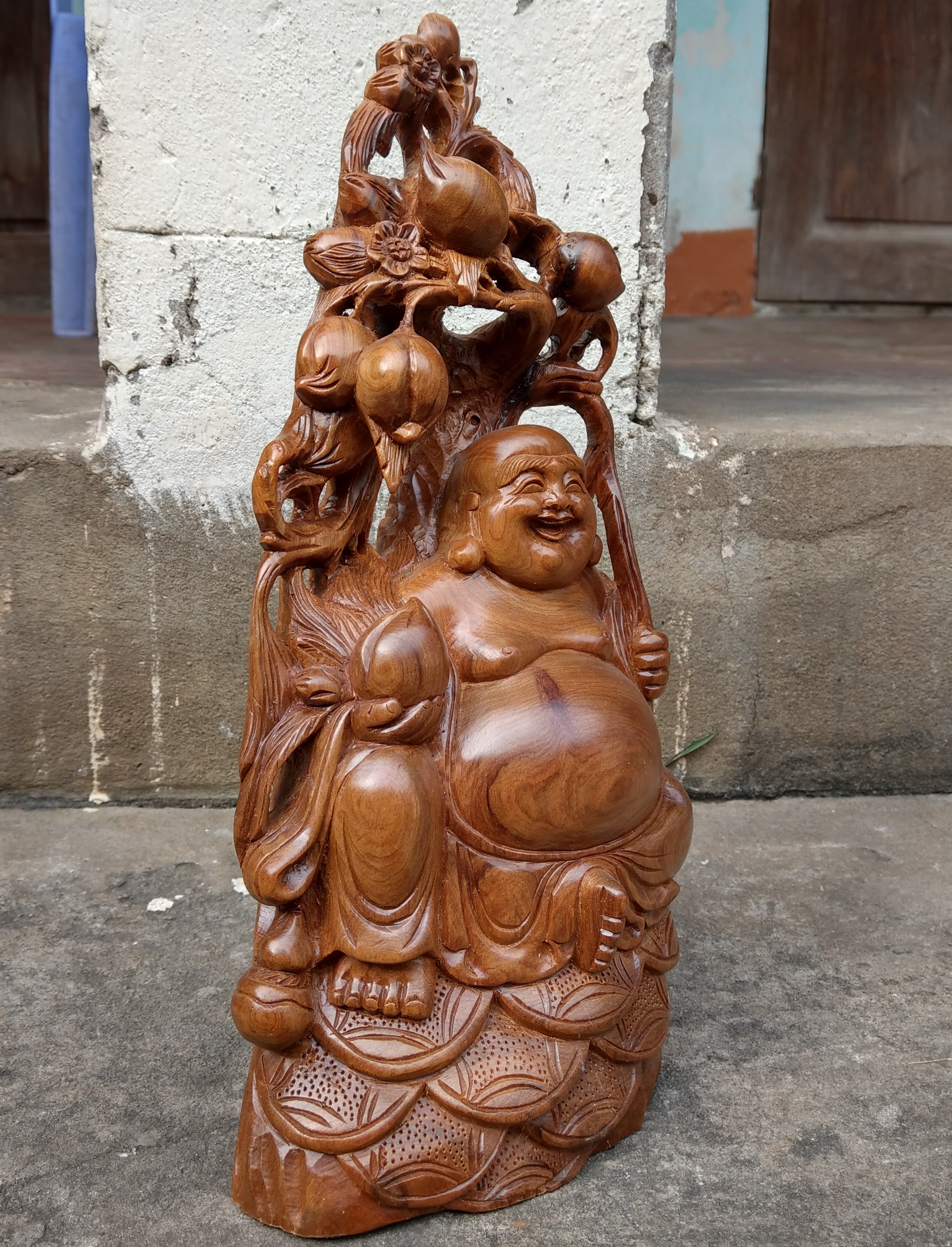 Tượng Di Lặc Gỗ Bách Xanh - Cao 33cm