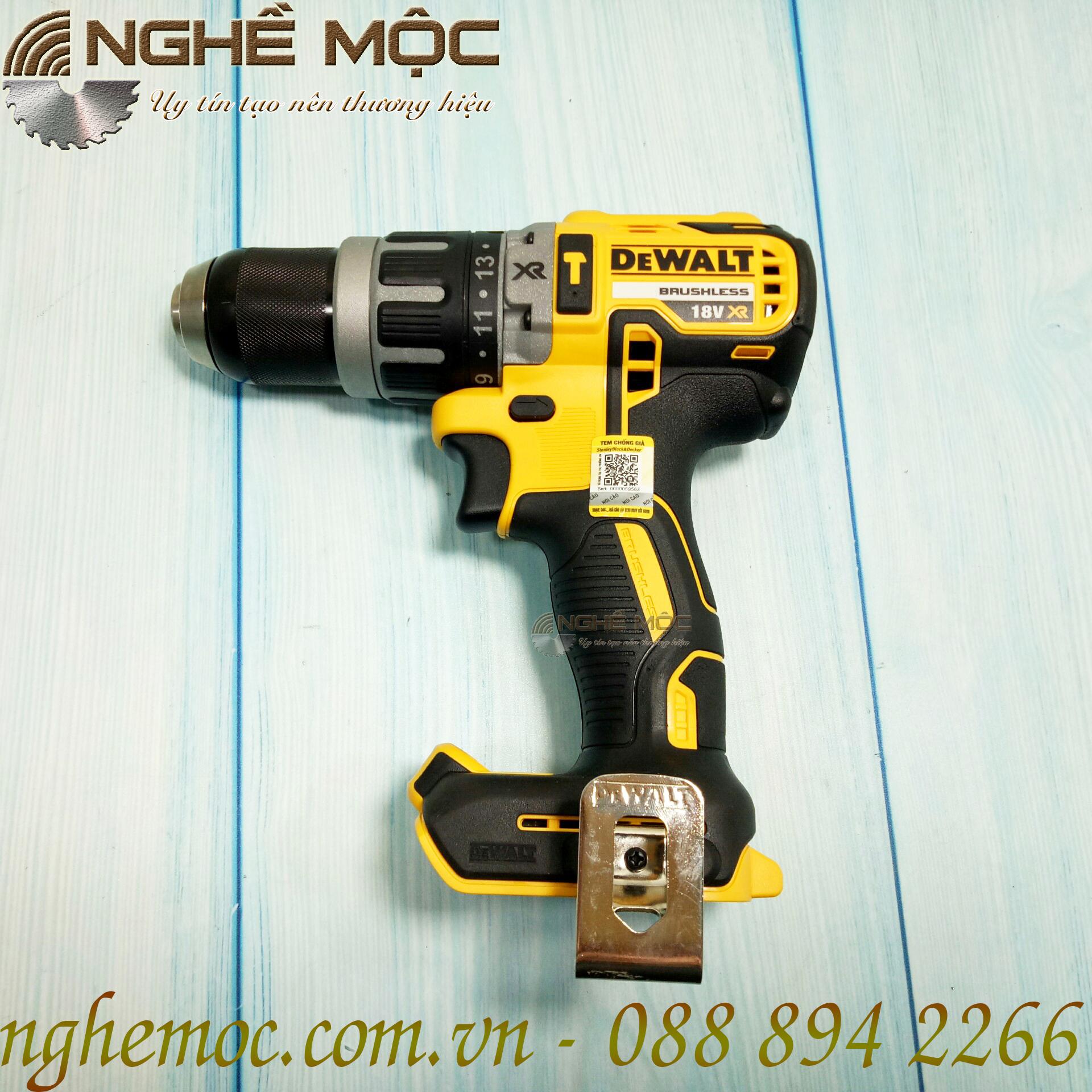 Dewalt DCD796 Máy khoan vặn vít động lực 18V 796