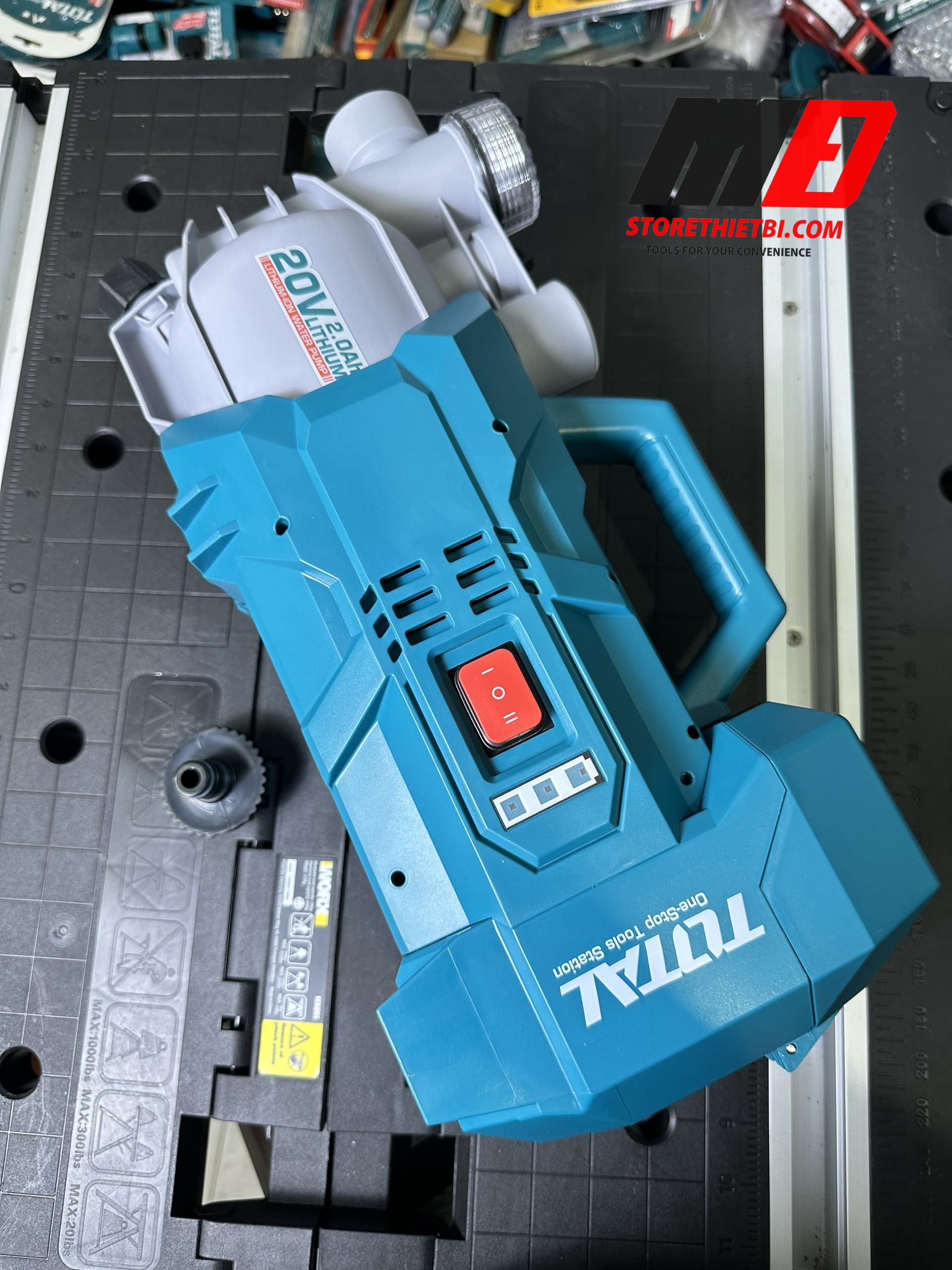 TGWPLI201801 Máy bơm nước dùng pin 20V Total