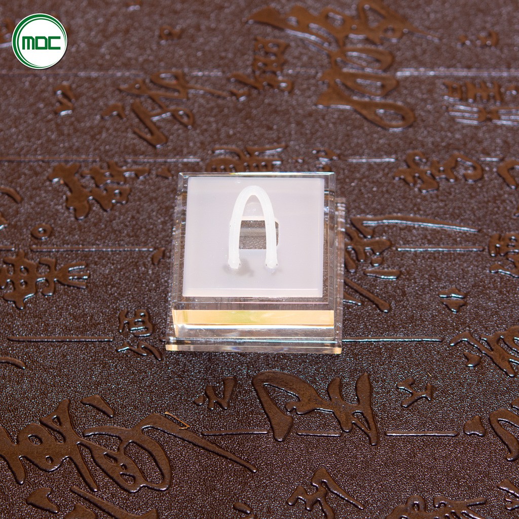 Đế Trưng Bày Nhẫn Bằng Mica size 3x3x2cm