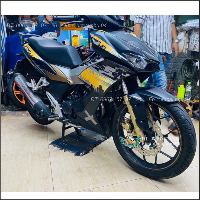 Tem rời Winner X đen nhám City Vàng (B)