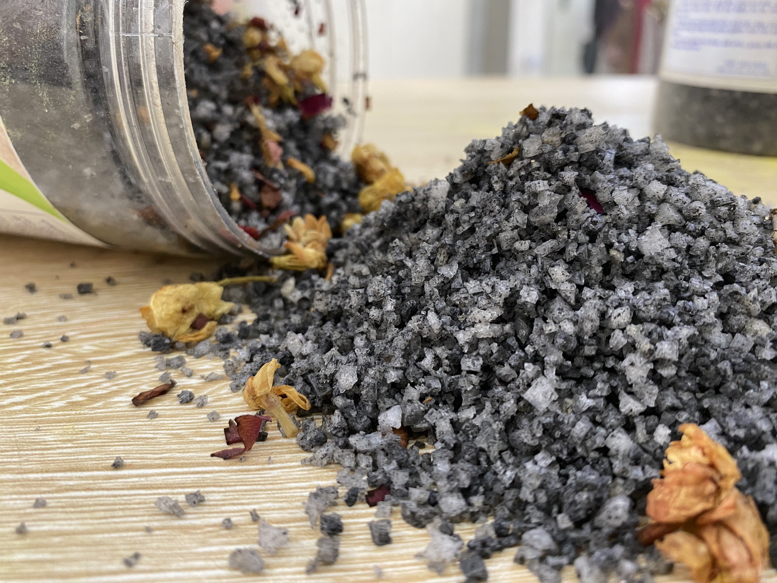 MUỐI NGÂM CHÂN THẢO MỘC KHỬ MÙI (500G)