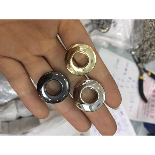 Khoen tròn ore vít 1cm