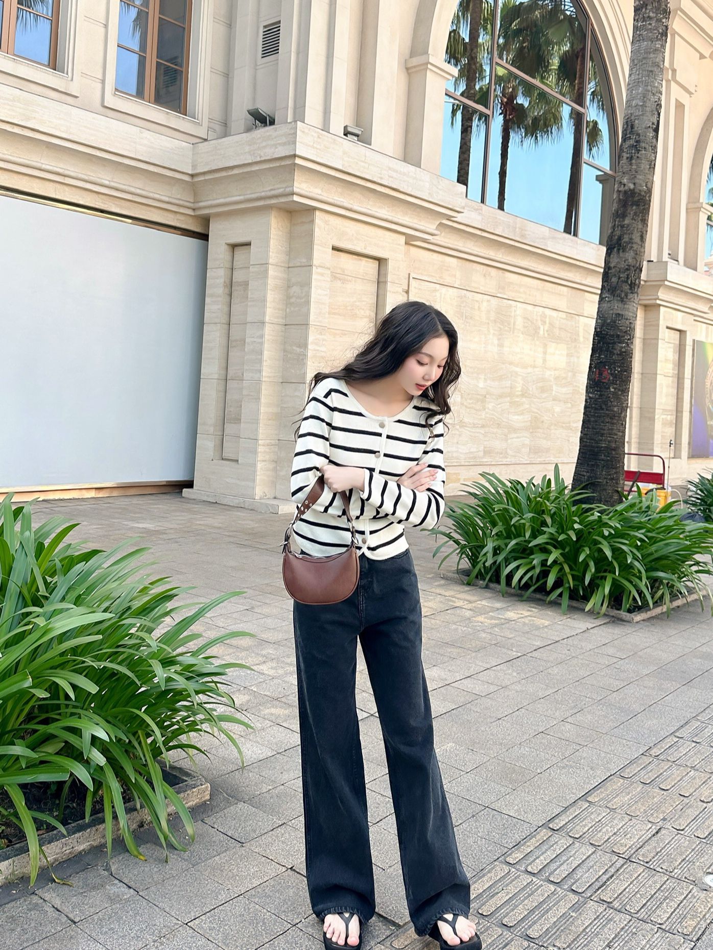 MÌ - QUẦN JEANS ỐNG SUÔNG TRƠN - DANNY JEANS