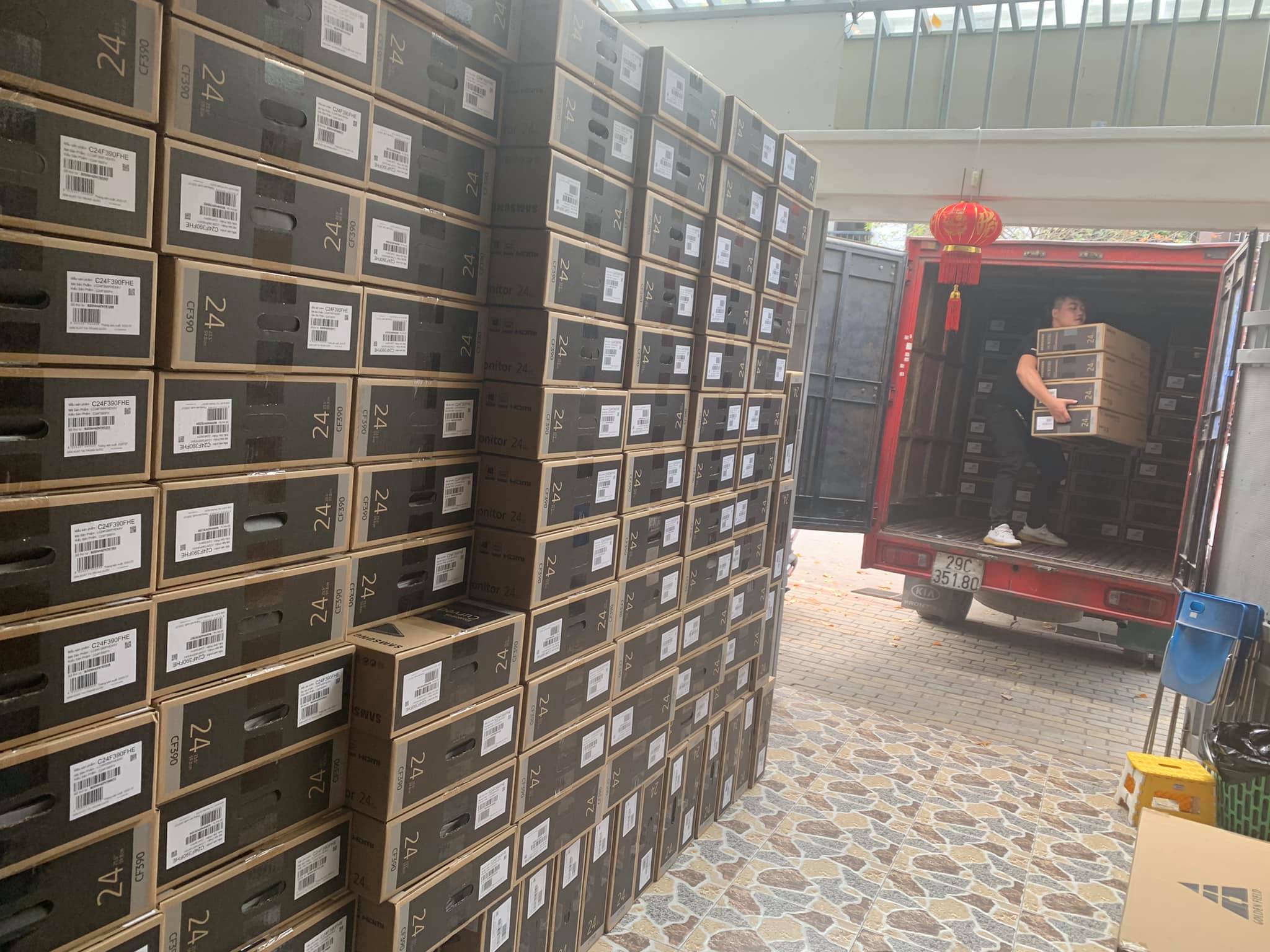 MÀN HÌNH MÁY TÍNH SAMSUNG 24 CONG MỚI 100%