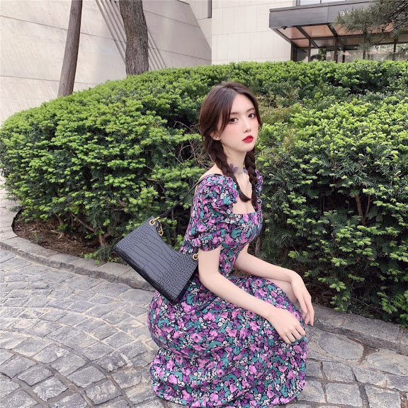 ĐẦM XOÈ HOA TÍM XẺ TÀ