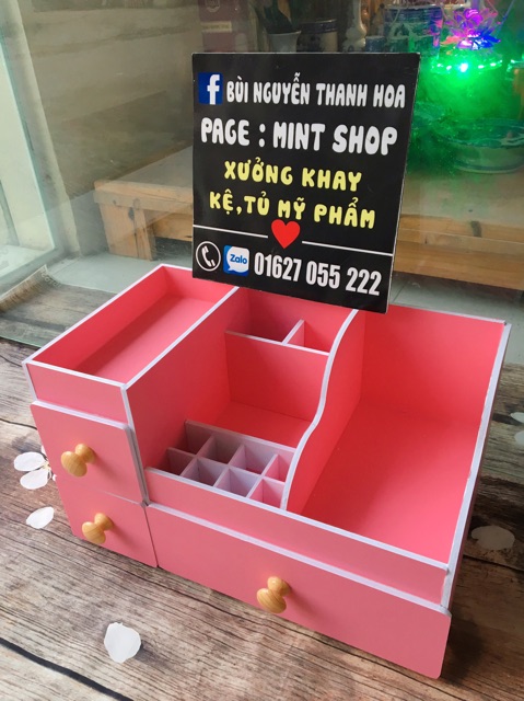 Kệ mỹ phẩm 35cm max hồng phấn mới núm gỗ