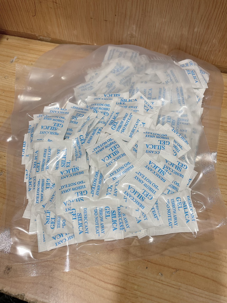 Gói hút ẩm 1gr xanh(Túi 100gram)(giá sỉ)