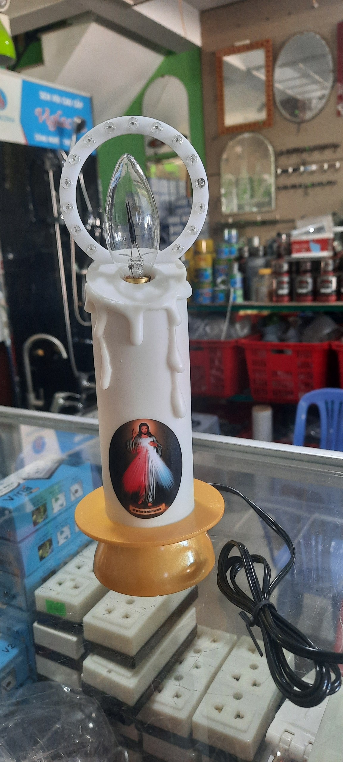 Đèn led hình nến trang trí bàn thờ chúa [Ảnh thật] [Có sẵn][Giá hủy diệt]