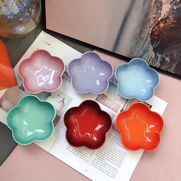 France le Creuset six sets of gradient color cherry blossom bowl high-end set enamel tableware 12cm
