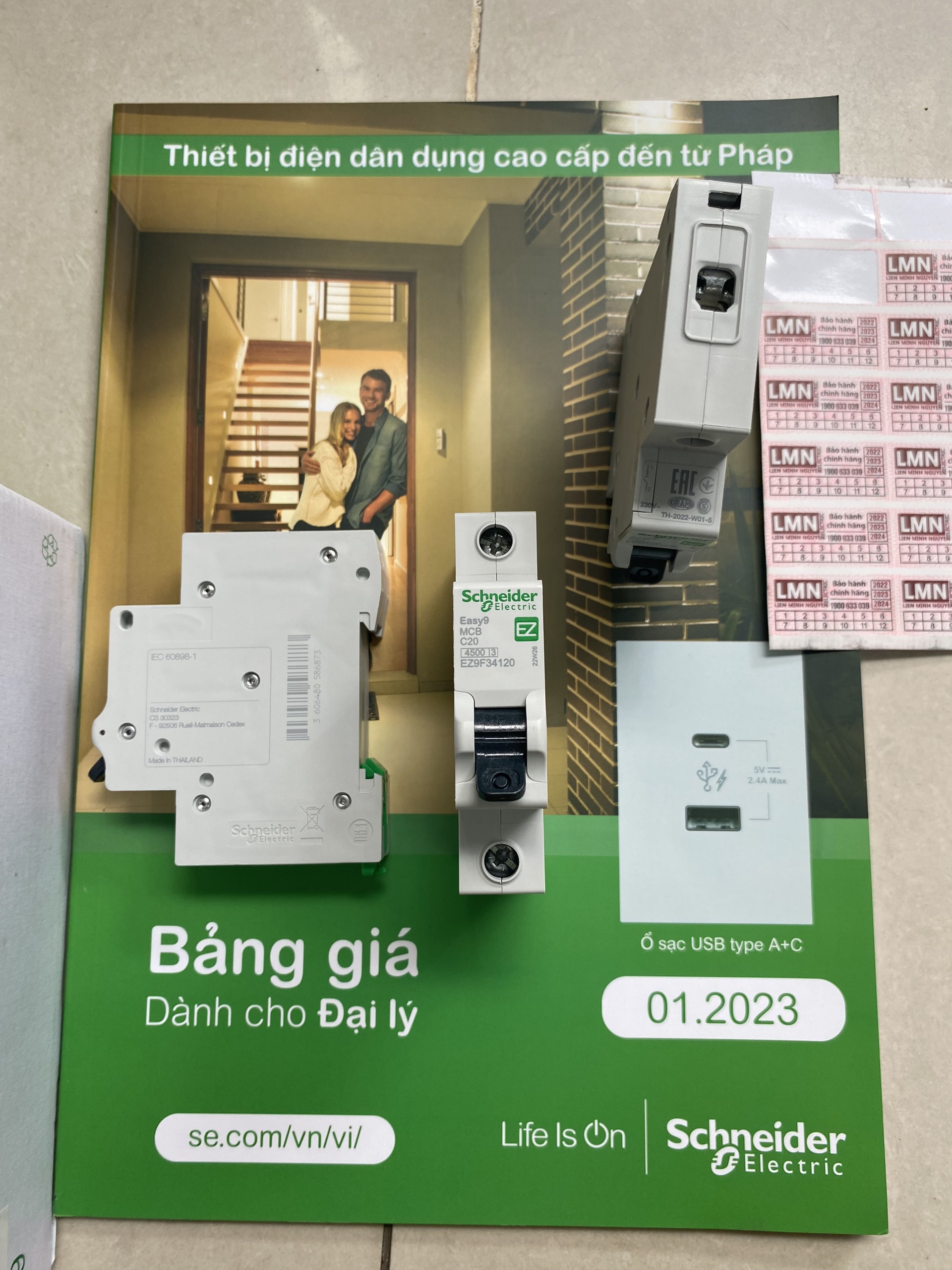 Schneider Aptomat MCB 1 pha 1 tép 6A EZ9F34106