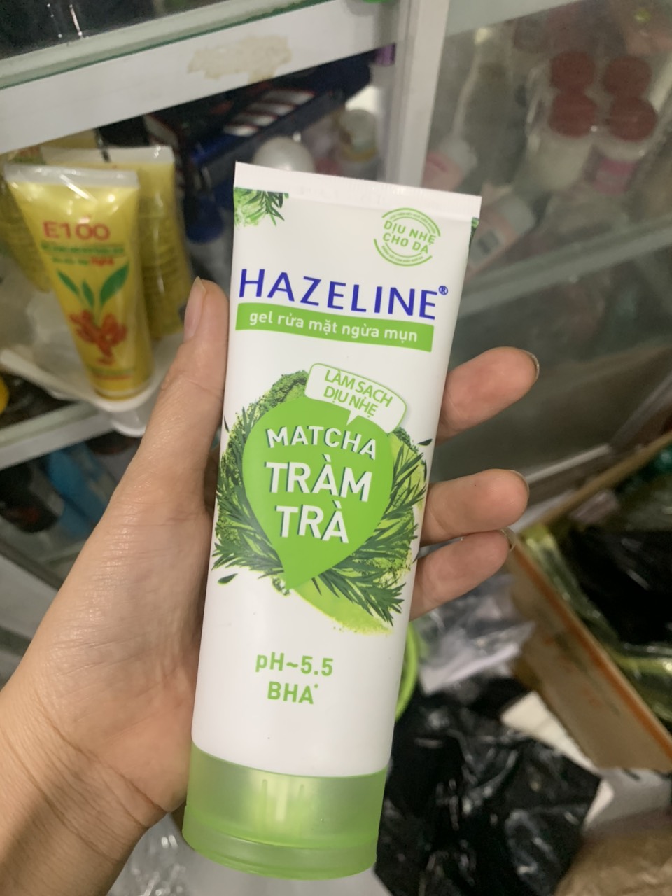 Sữa Rửa Mặt Hazeline matcha 50gr