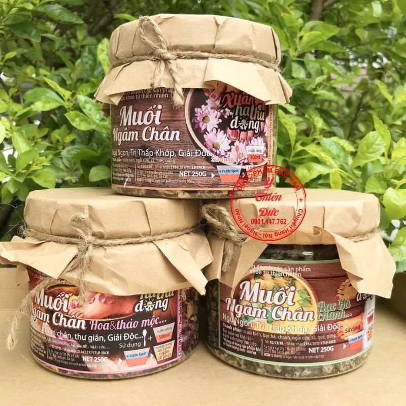 Da Nang herbal foot salts relief fatigue (can be used 40-50 times)