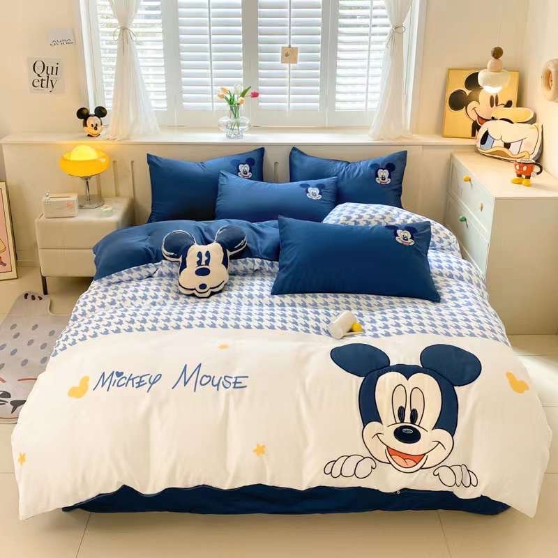 Set 5 Món Vỏ Chăn Ga Gối Phi Lụa Mickey Mouse Hàng Nhập Khẩu