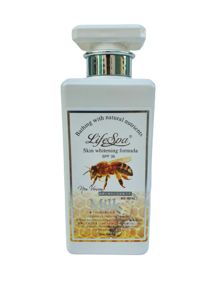 [HCM]Sữa tắm trắng da LifeSpa 550ml ( mẫu mới )
