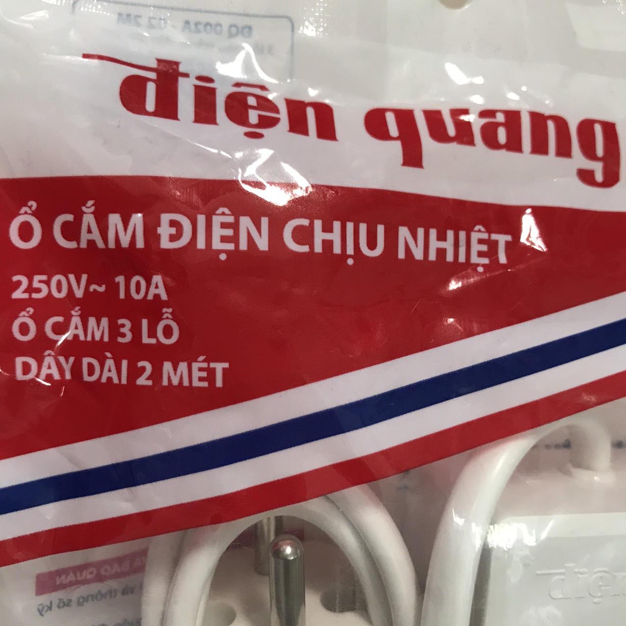 [HCM]Ổ Cắm Điện Quang ĐQ 002A-02-2M (3 lỗ dây 2 met)