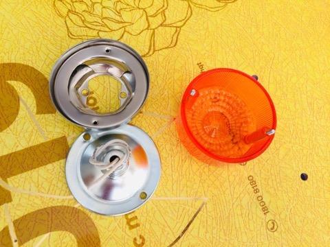 1 tai + 1 chụp xinhan trước xe cub -86