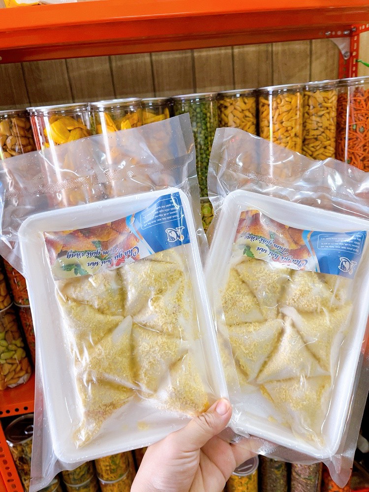Chả giò tam giác vàng khay 10 cái