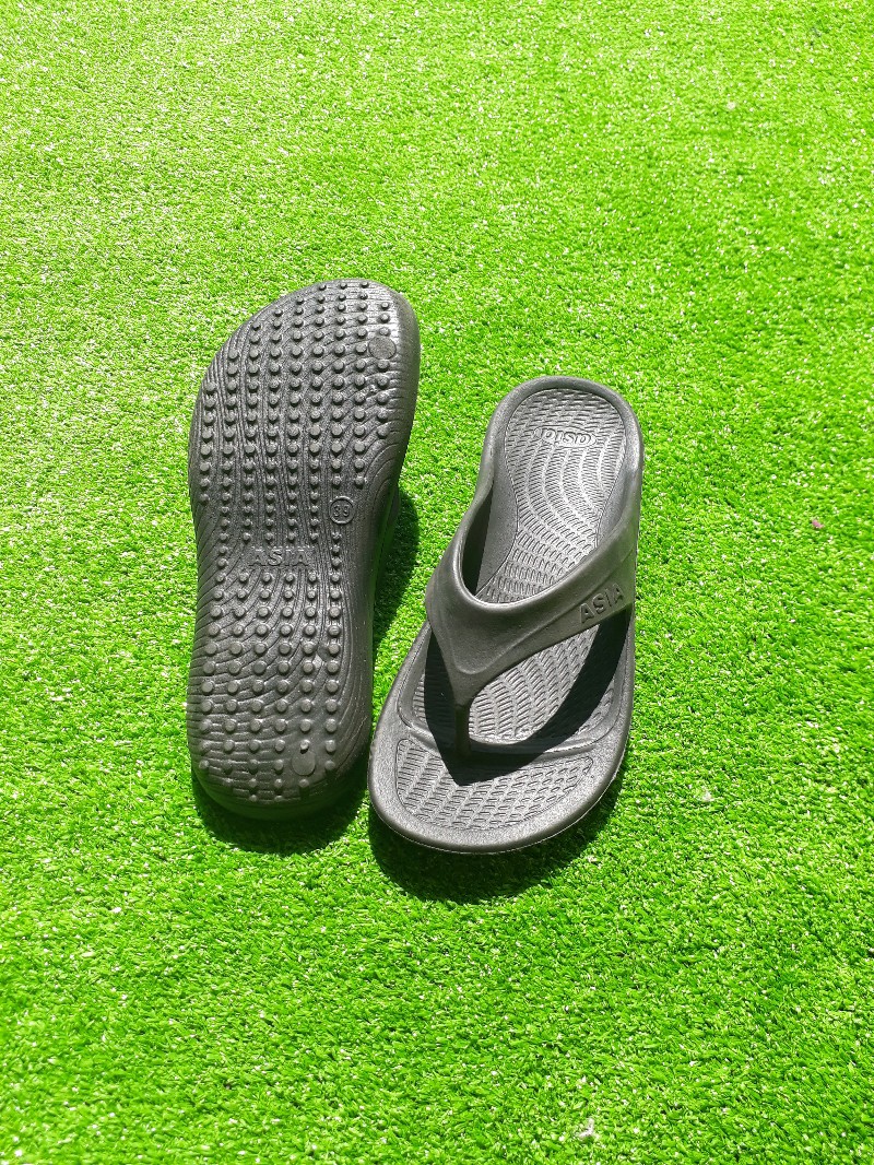 Sia Men's Clip-On Slippers Super Light and Super Durable