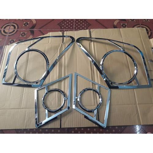 ốp đèn hậu và đèn pha xe cruze
