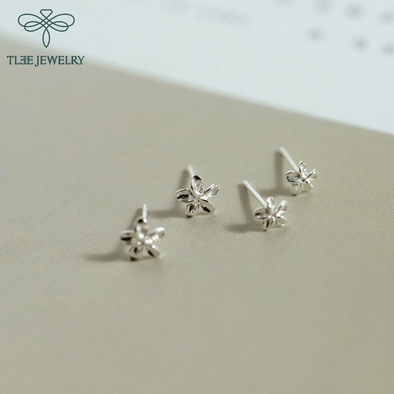 Khuyên tai bạc nữ TLEE hoa sứ mini nữ tính TleeJewelry B0185
