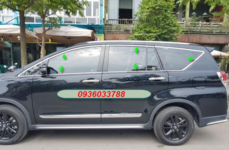 [Hỗ trợ lắp đặt tại HN] Nẹp chân và viền cong kính Innova 2017-2019