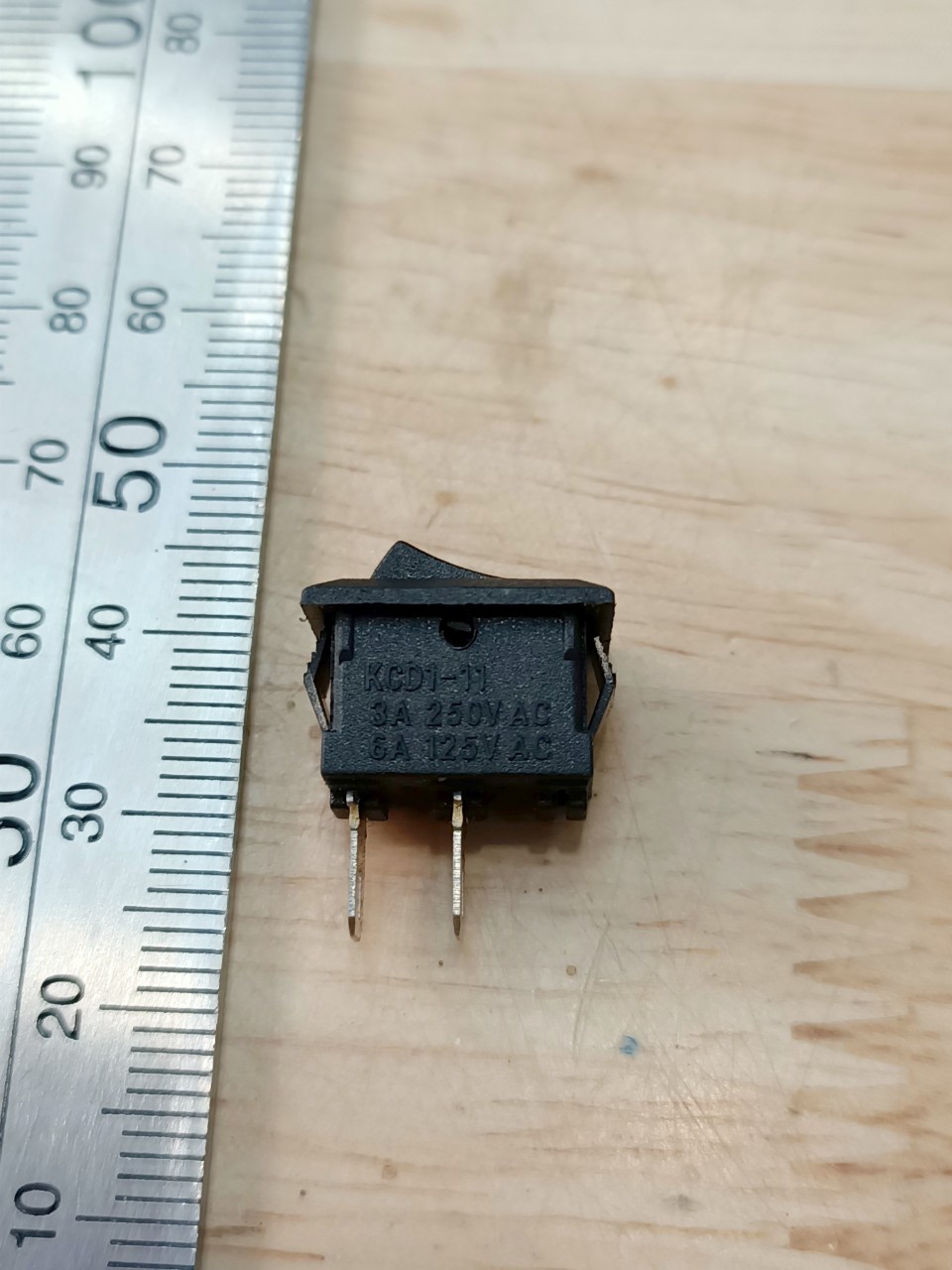Công tắc KCD 1-11 3A-250VAC 6A-125VAC (10 chiếc)