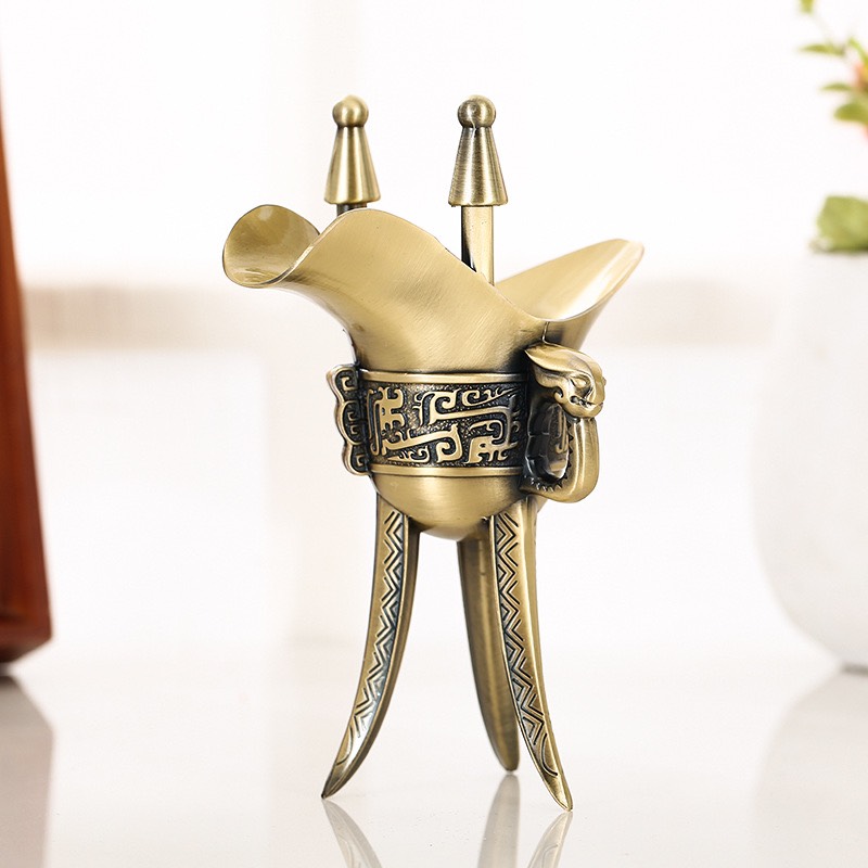 [HCM]LY RƯỢU 3 CHÂN GIẢ CỔ THỜI TẦN BẰNG ĐỒNG