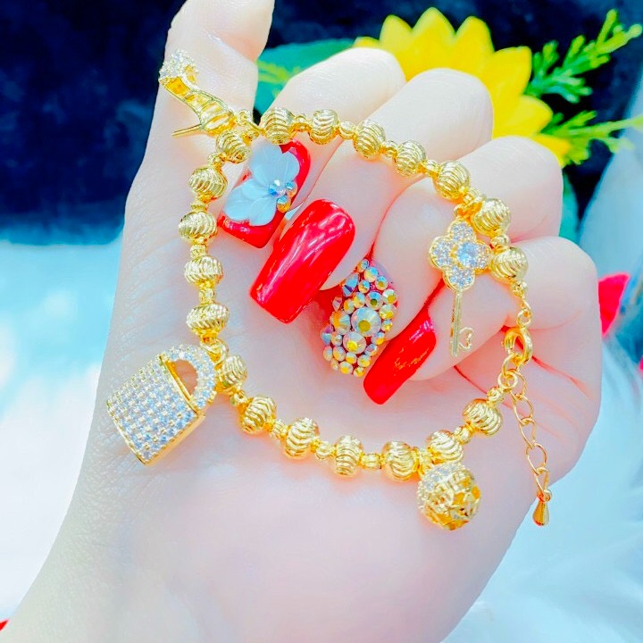 Lắc Tay Nữ Bi Charm đẹp Queen Shop- VL210030-Sáng Như Vàng Thật, Giống Thật 99% Không Đen, Không Ngứa Chất Liệu Bạc Pha Hợp Kim Cao Cấp - Đeo Đi Tiệc