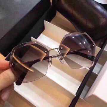 [HCM]kính lục giác hình ốc siêu đẹp chống tia Uv (tím nhạt)